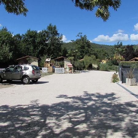 Les Chalets Du Verger Des Ascarines Corneilla-de-Conflent Exteriör bild