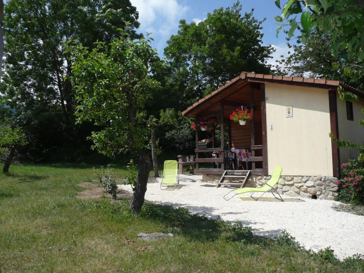 Les Chalets Du Verger Des Ascarines Corneilla-de-Conflent Exteriör bild