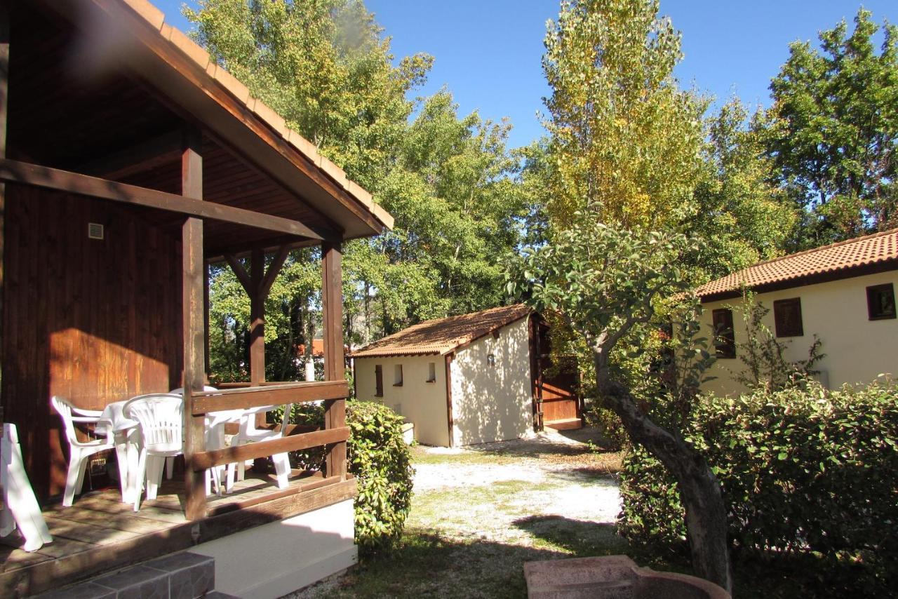 Les Chalets Du Verger Des Ascarines Corneilla-de-Conflent Exteriör bild